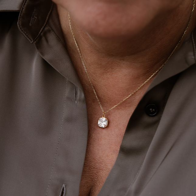 Petit Comité Geboortesteen Ketting april kristal