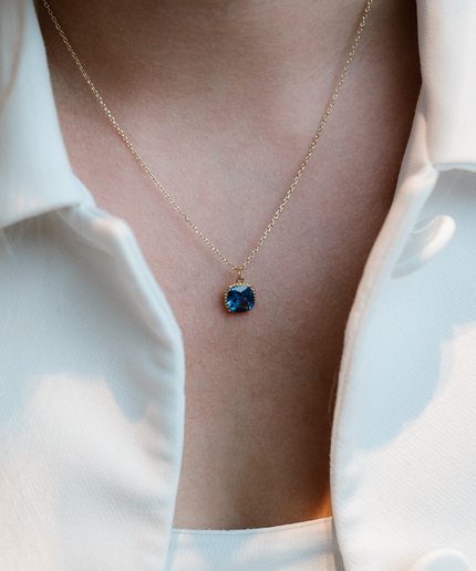Petit Comité Geboortesteen Ketting december blauw topaas
