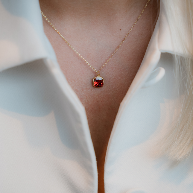 Petit Comité Geboortesteen Ketting januari Granaat