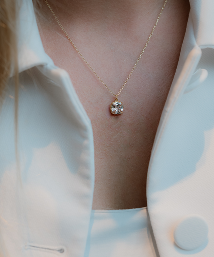 Petit Comité Geboortesteen Ketting juni maansteen