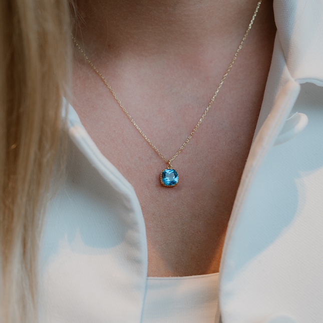 Petit Comité Geboortesteen Ketting maart aquamarijn