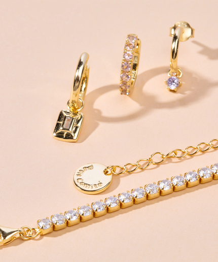 Petit Comité Oorbellen Geboortesteen Septemer Saffier Hoops