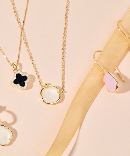 Petit Comité Oorbellen Rozenkwarts Klaver