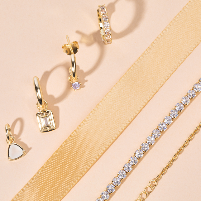 Petit Comité Oorhangers Geboortesteen Mei Smaragd