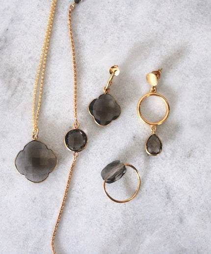 Petit Comité Oorhangers Louise Bruine Topaas