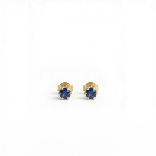 Petit Comité Oorknopjes Geboortesteen September Saffier