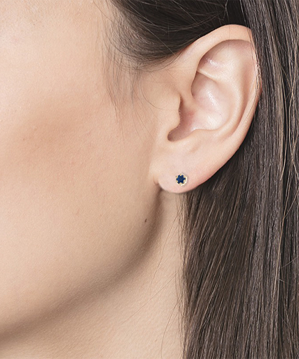 Petit Comité Oorknopjes Geboortesteen September Saffier